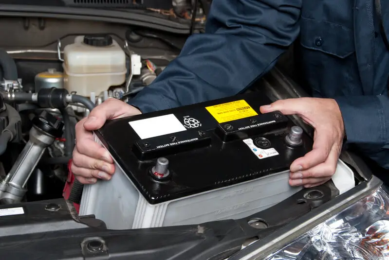 Instalação de bateria automotiva com atendimento 24 horas em Nova Serrana