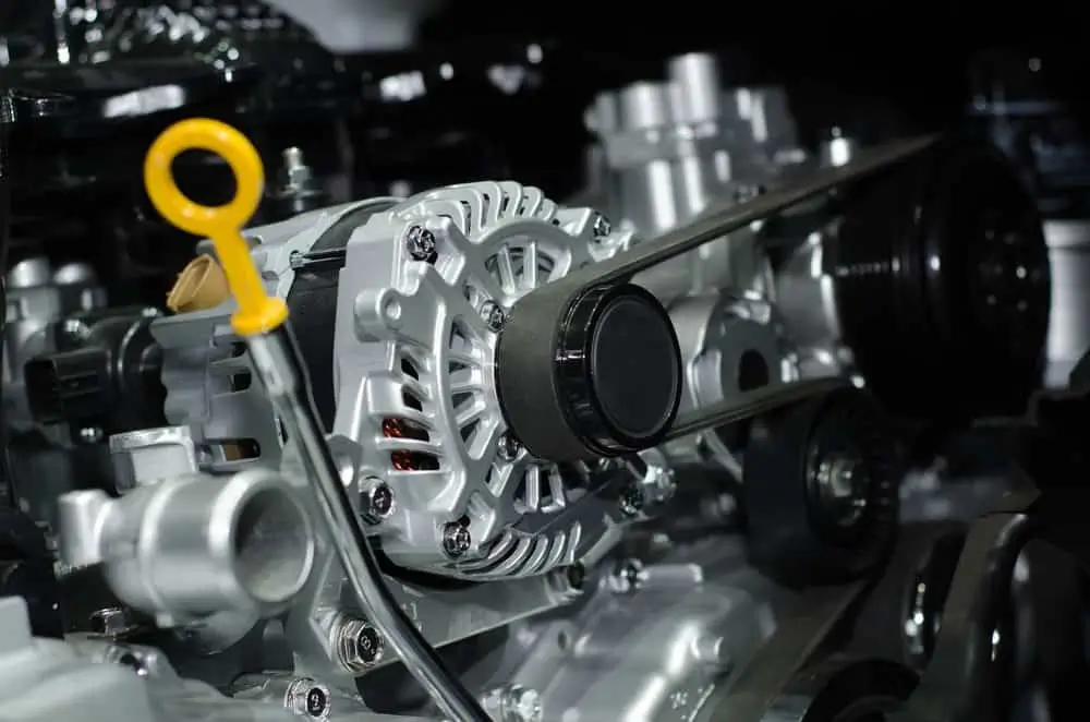 Motor de arranque e alternador automotivo